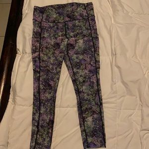 Fast and free lululemon leggings